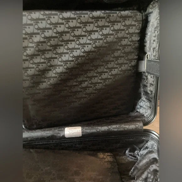 Authentic RIMOWA x DIOR luggage for carry on. - Picture 6 of 17